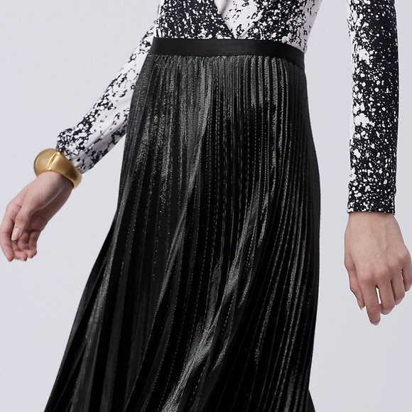 DVF Heavyn Pleated metallic Crepe Shimmer Black Holiday Skirt 4 - Picture 2 of 16